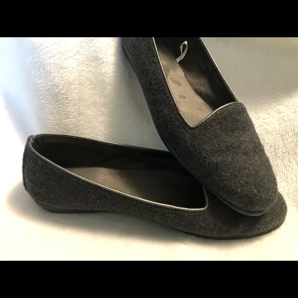Aerosoles Max Bet Grey Felt Upper Loafers